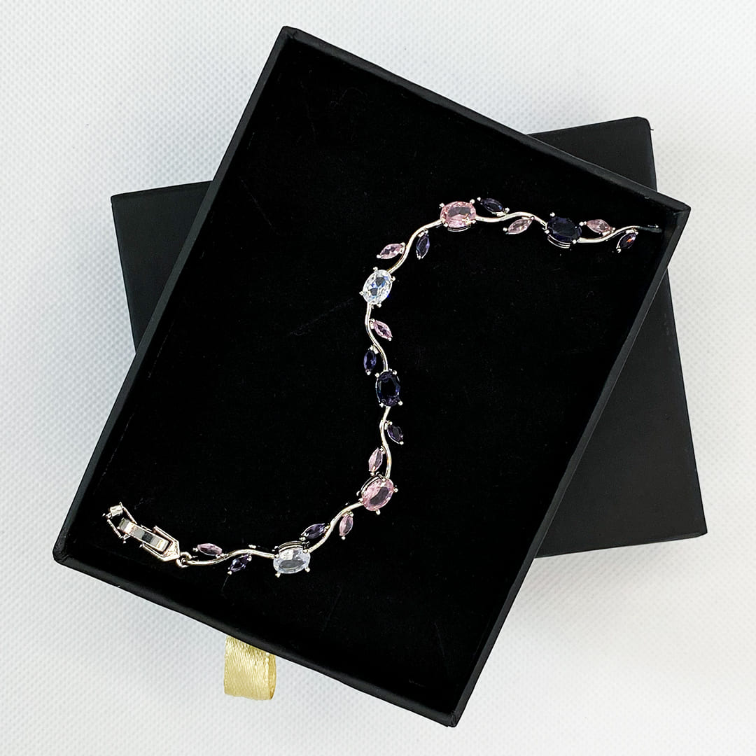 Floréve | Floral Crystal Bracelet | Uzenia